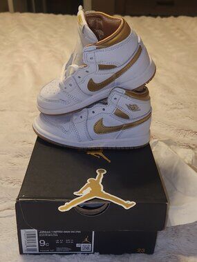 Jordan 1 Retro High OG (TD) - NWT